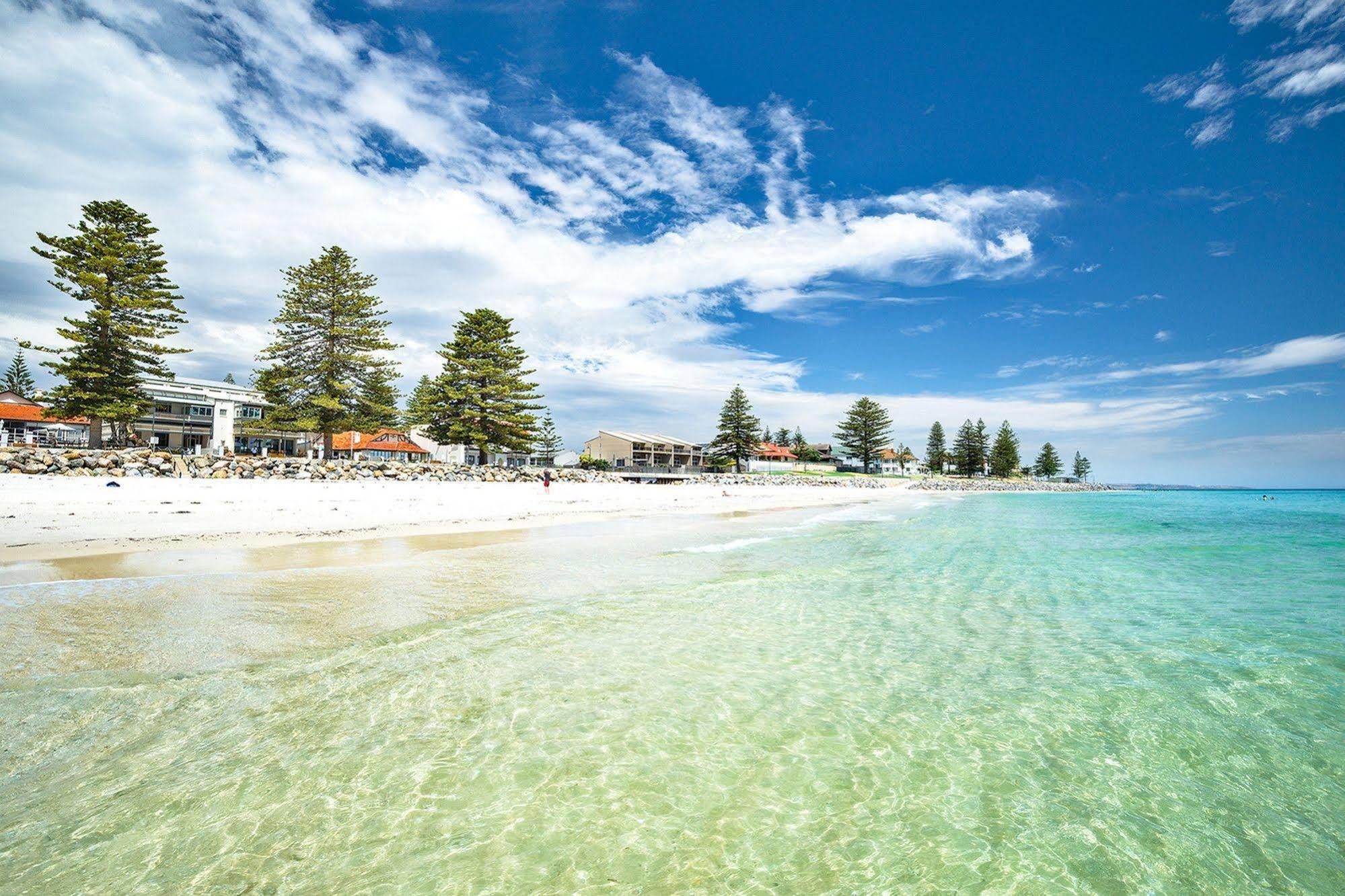 Seawall Apartments Adelaide Esterno foto